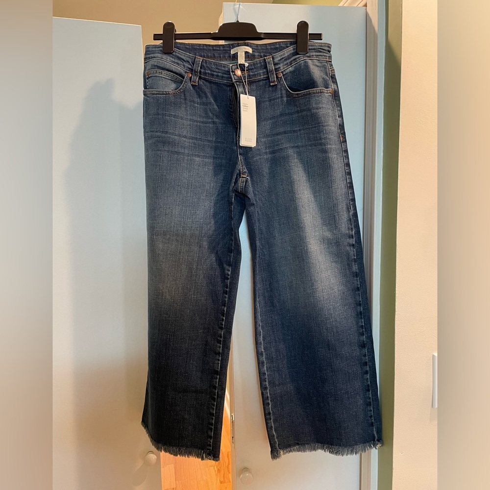 Eileen Fisher ankle length wide leg jeans. Size 8 NWT